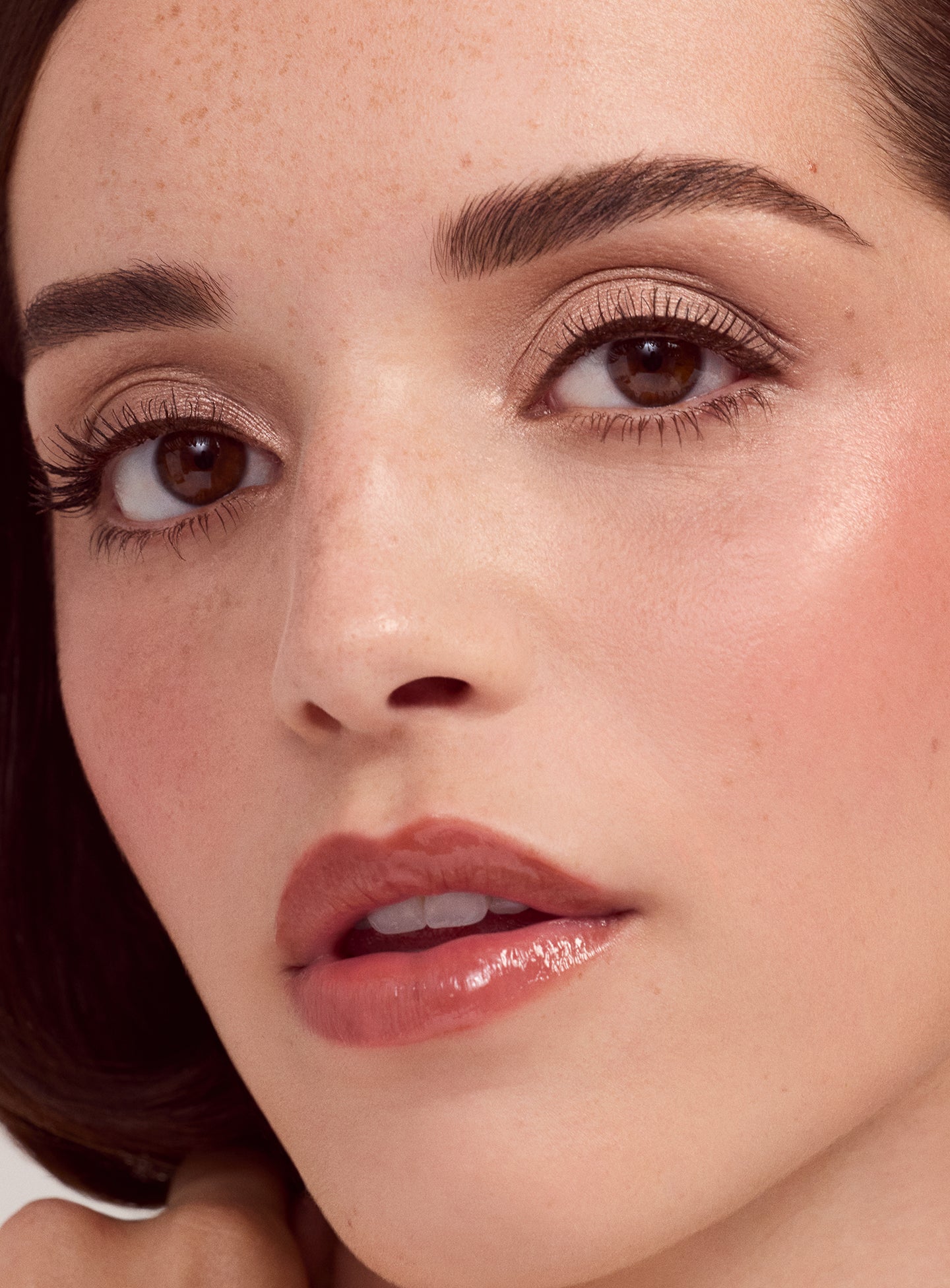Essential Neutrals Eyeshadow Palette - Image 4